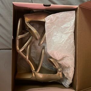 Sparkly Champagne heels Size 8.5